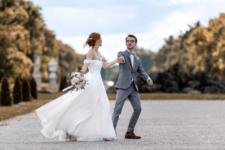 Stimmungsvolle Hochzeit im Moody-Look vor Schloss Nymphenburg